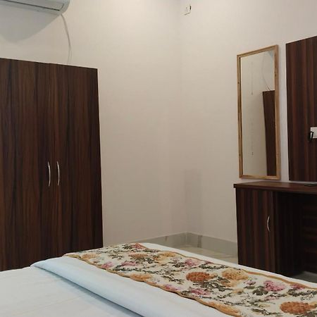Atithi Inn Khajuraho Bagian luar foto