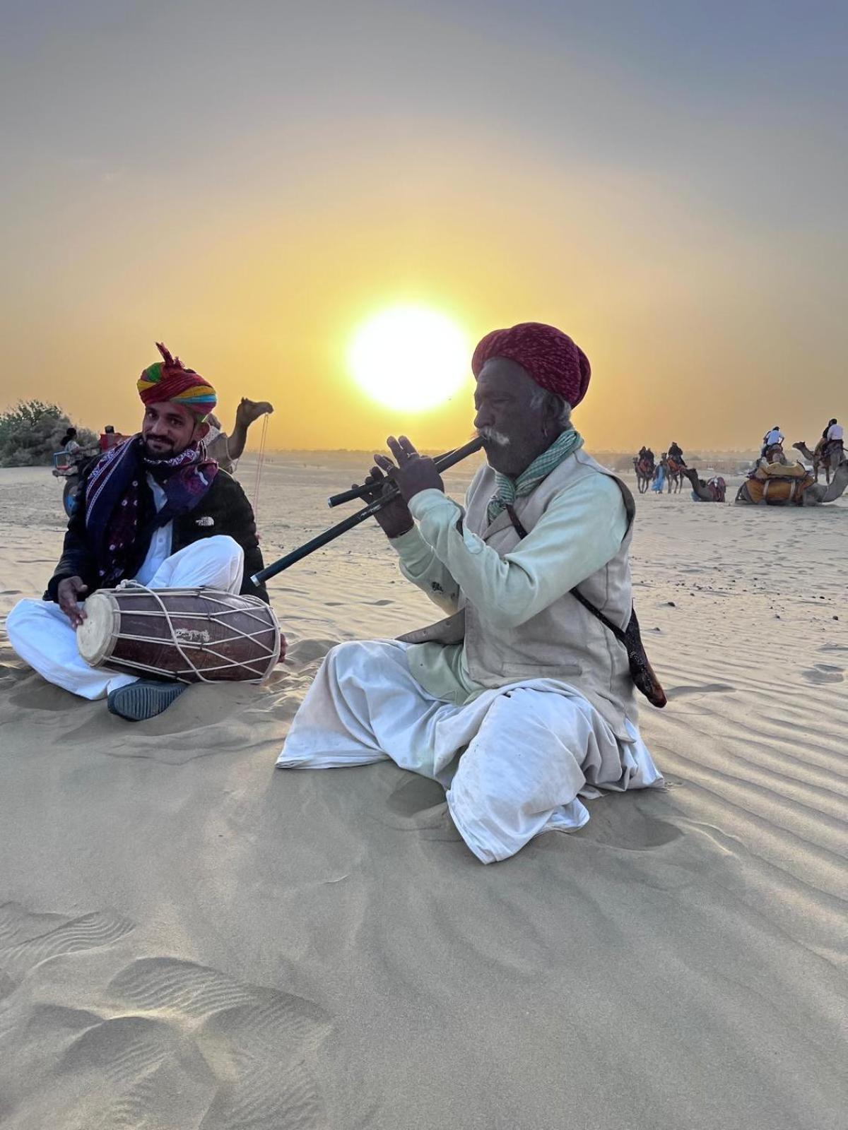 Atithi Inn Khajuraho Bagian luar foto