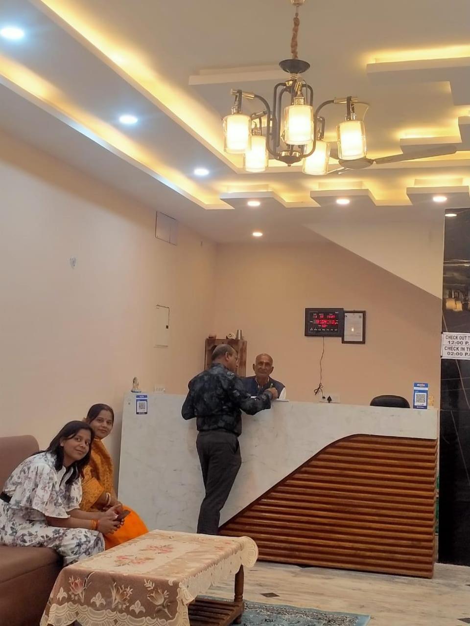 Atithi Inn Khajuraho Bagian luar foto